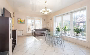 Дом 198м², 2-этажный, участок 5 сот.