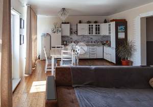 Дом 155м², 2-этажный, участок 6 сот.