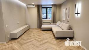 Коттедж 330м², 3-этажный, участок 13 сот.