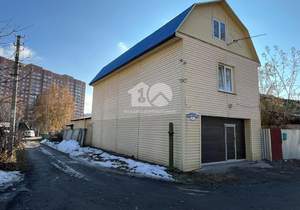 Дом 215м², 3-этажный, участок 7 сот.