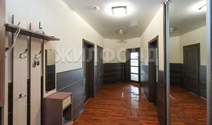 Дом 221м², 2-этажный, участок 5 сот.