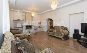 Дом 358м², 2-этажный, участок 16 сот.