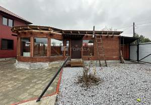 Дом 446м², 3-этажный, участок 6 сот.