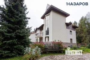 Коттедж 823м², 3-этажный, участок 50 сот.