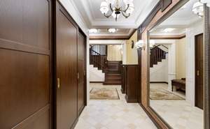 Дом 307м², 4-этажный, участок 1 сот.