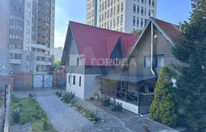 Дом 417м², 2-этажный, участок 12 сот.