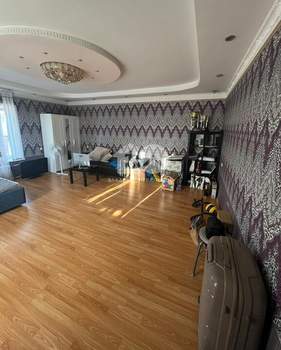 Дом 215м², 3-этажный, участок 7 сот.