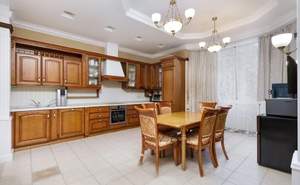 Дом 307м², 4-этажный, участок 1 сот.