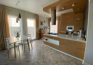 Дом 283м², 3-этажный, участок 7 сот.