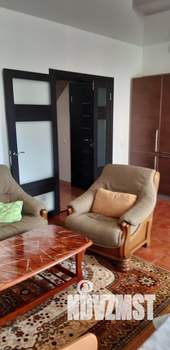 Таунхаус 176м², 3-этажный, участок 1 сот.