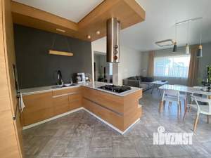 Дом 283м², 3-этажный, участок 7 сот.