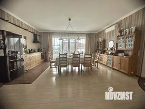 Коттедж 360м², 3-этажный, участок 9 сот.