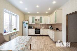 Дом 247м², 2-этажный, участок 7 сот.