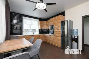 Дом 310м², 3-этажный, участок 10 сот.