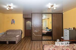 Дом 400м², 3-этажный, участок 13 сот.