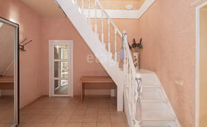 Дом 198м², 2-этажный, участок 5 сот.