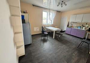 Дом 550м², 3-этажный, участок 14 сот.