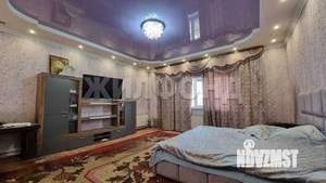 Дом 895м², 3-этажный, участок 4 сот.