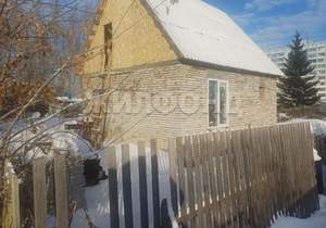Дом 40м², 2-этажный, участок 6 сот.