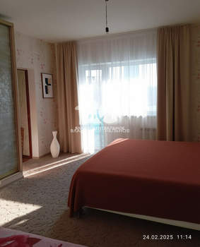 Дом 233м², 4-этажный, участок 6 сот.