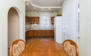 Дом 358м², 2-этажный, участок 16 сот.