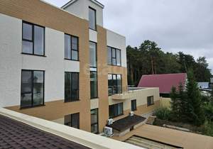 Дом 400м², 3-этажный, участок 10 сот.