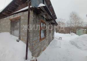 Дом 28м², 2-этажный, участок 10 сот.