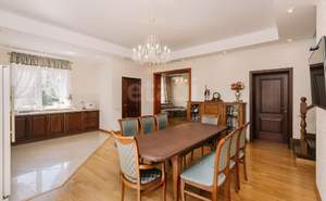 Дом 190м², 2-этажный, участок 6 сот.