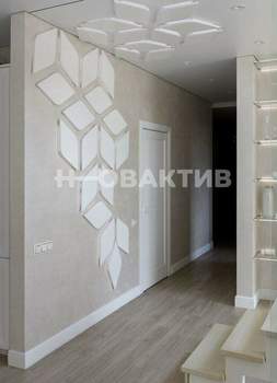 Дом 400м², 3-этажный, участок 10 сот.