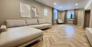 Дом 330м², 3-этажный, участок 13 сот.