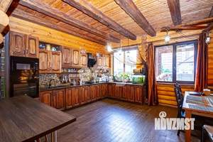 Дом 240м², 2-этажный, участок 6 сот.