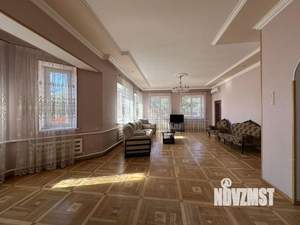 Дом 300м², 2-этажный, участок 10 сот.