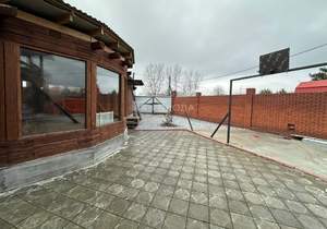 Дом 446м², 3-этажный, участок 6 сот.