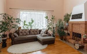 Дом 339м², 2-этажный, участок 10 сот.