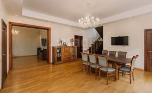 Дом 190м², 2-этажный, участок 6 сот.