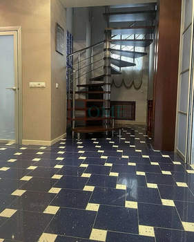 Дом 320м², 3-этажный, на длительный срок, 