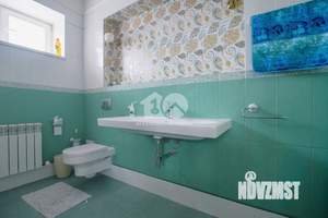 Дом 300м&sup2;, 2-этажный, на длительный срок, 