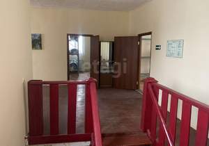 Дом 220м&sup2;, 2-этажный, на длительный срок, 