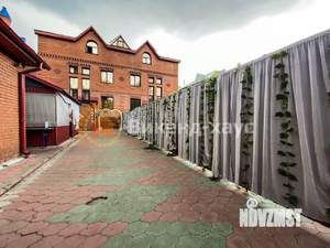 Дом 350м&sup2;, 4-этажный, посуточно, 