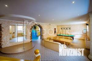 Дом 650м&sup2;, 2-этажный, посуточно, 