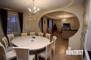 Дом 200м&sup2;, 2-этажный, посуточно, 