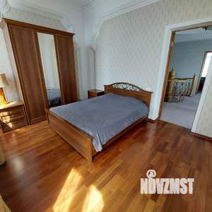 Дом 350м², 2-этажный, посуточно, 