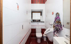 Дом 372м&sup2;, 3-этажный, на длительный срок, 