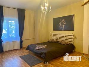 Дом 300м&sup2;, 2-этажный, посуточно, 