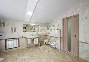 Дом 600м&sup2;, 2-этажный, на длительный срок, 