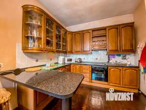 Дом 350м², 3-этажный, посуточно, 