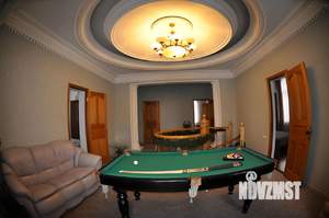 Дом 350м&sup2;, 2-этажный, посуточно, 