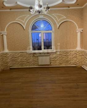 Дом 250м&sup2;, 2-этажный, на длительный срок, 