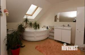 Дом 280м², 2-этажный, на длительный срок, 