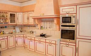 Дом 400м&sup2;, 2-этажный, на длительный срок, 